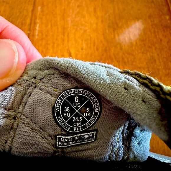 Men’s Keen H2 Water Sandals Size 6 in excellent condition - Picture 2 of 6